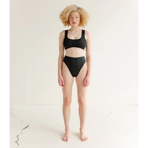VGUC ARQ black wide strap bra and misha high-cut underwear set, size medium